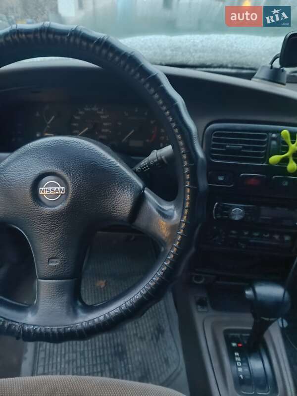 Універсал Nissan Primera 1992 в 