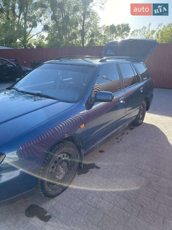 Универсал Nissan Primera 2000 в Бродах