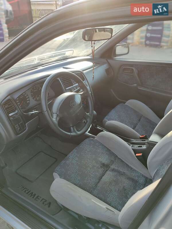 Седан Nissan Primera 1999 в Теребовле