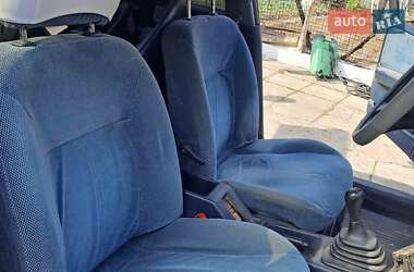 Хетчбек Nissan Primera 1992 в 