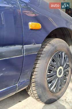 Хетчбек Nissan Primera 1992 в 