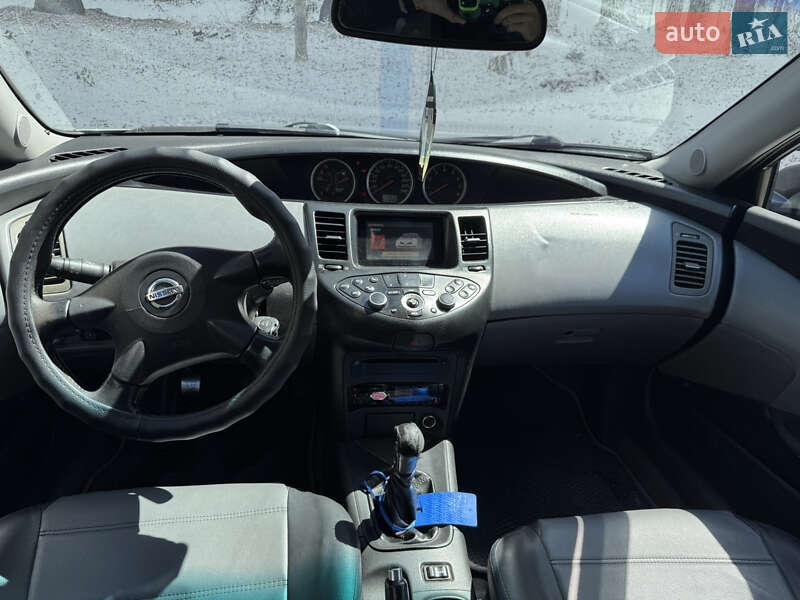 Седан Nissan Primera 2003 в 