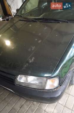 Седан Nissan Primera 1994 в 