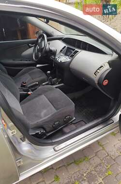Седан Nissan Primera 2003 в 