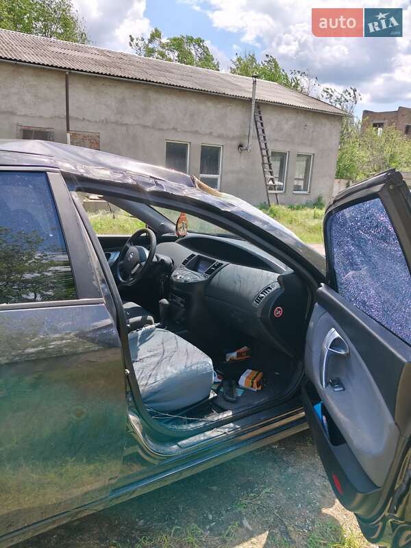 Седан Nissan Primera 2006 в Запорожье