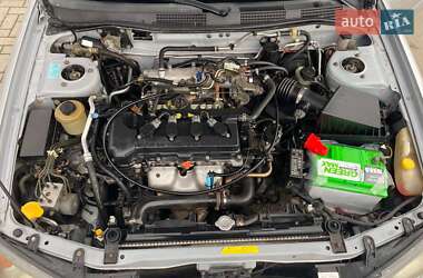 Седан Nissan Primera 2001 в 