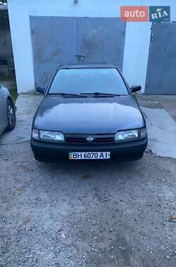 Седан Nissan Primera 1992 в 