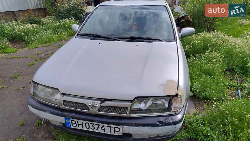 Седан Nissan Primera 1991 в 