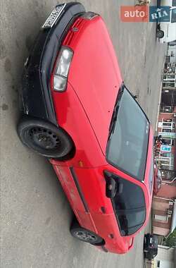 Седан Nissan Primera 1992 в 