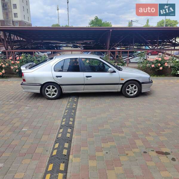 Лифтбек Nissan Primera 1995 в Одессе