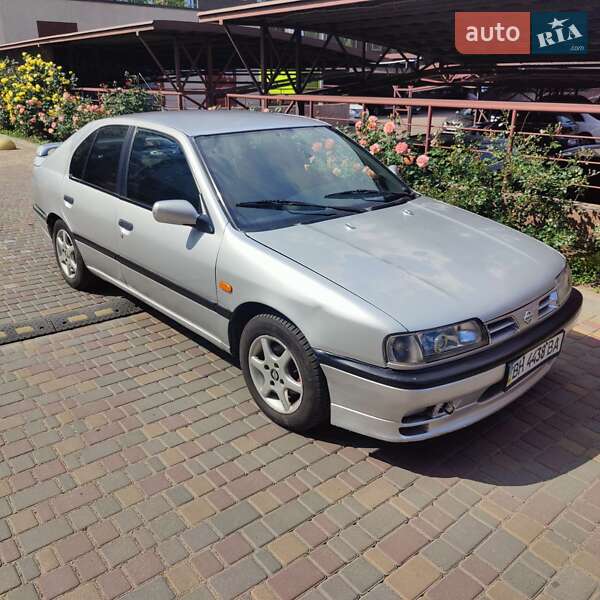 Лифтбек Nissan Primera 1995 в Одессе