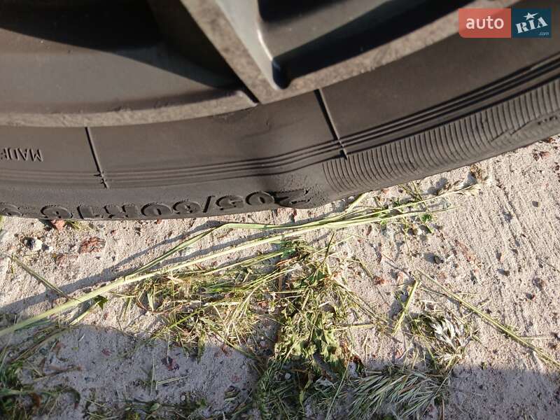 Седан Nissan Primera 2003 в Киеве