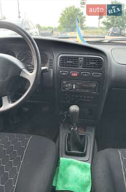 Седан Nissan Primera 1996 в Смілі
