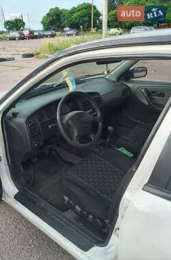 Седан Nissan Primera 1996 в Смілі