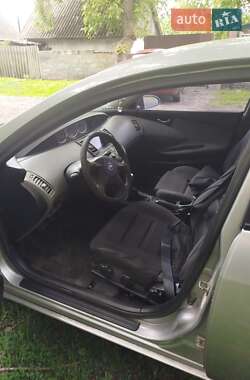 Седан Nissan Primera 2003 в Светловодске