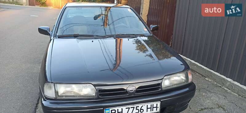 Хетчбек Nissan Primera 1990 в Одесі