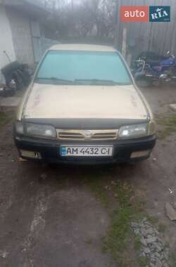 Седан Nissan Primera 1991 в Звягеле