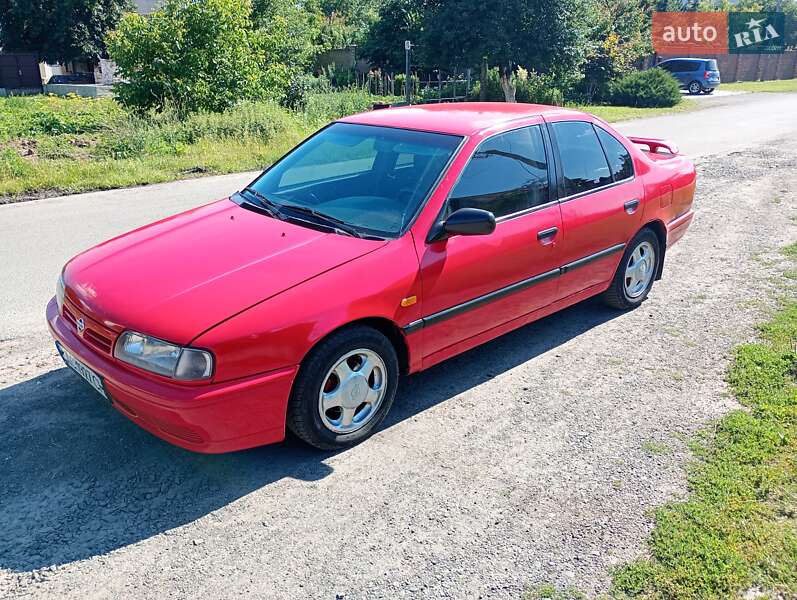 Седан Nissan Primera 1993 в Луцьку фото Седан Nissan Primera 1993 в Луцьку