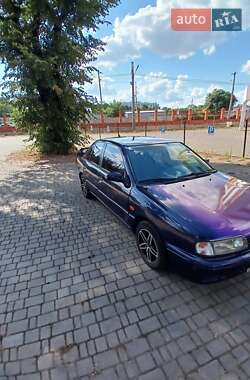Седан Nissan Primera 1995 в Одесі