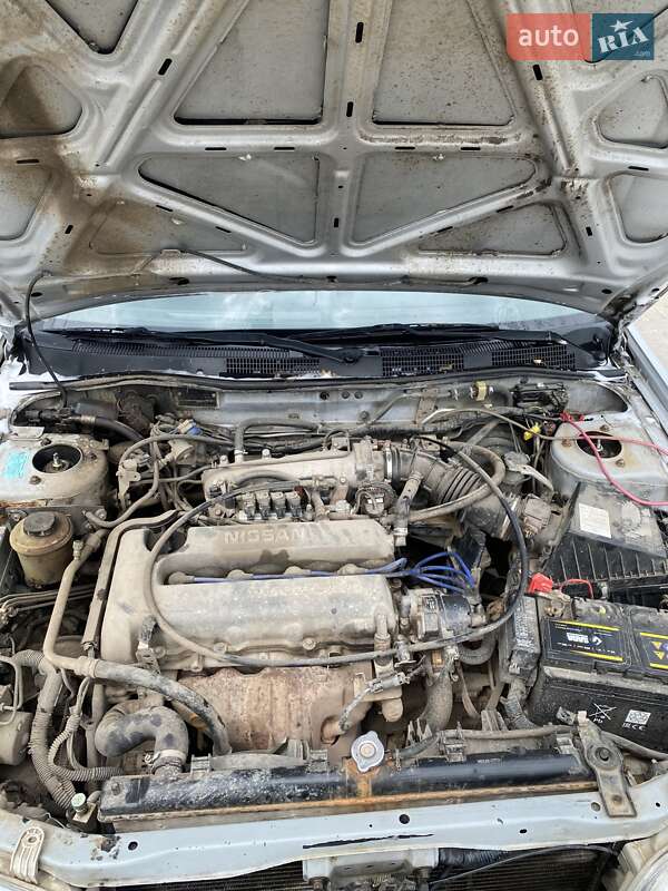 Універсал Nissan Primera 1998 в Луцьку