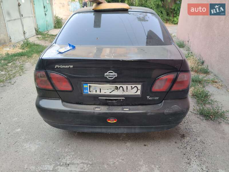 Nissan Primera 2000