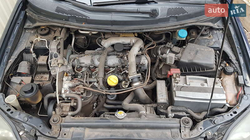 Лифтбек Nissan Primera 2004 в Кривом Роге