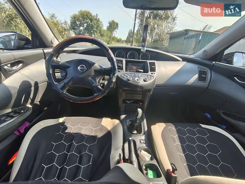 Седан Nissan Primera 2004 в Корюковке