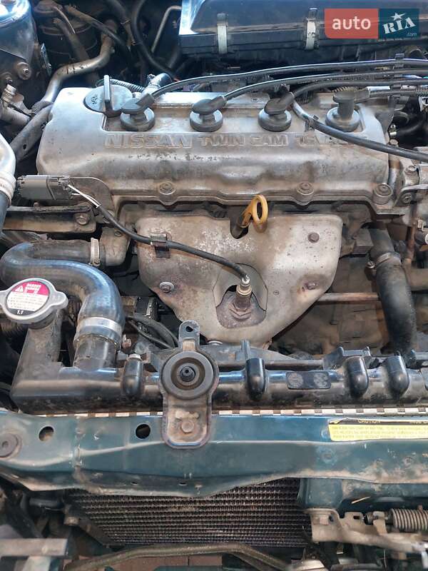 Седан Nissan Primera 1994 в Измаиле