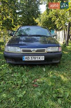 Седан Nissan Primera 1992 в Хмельнике