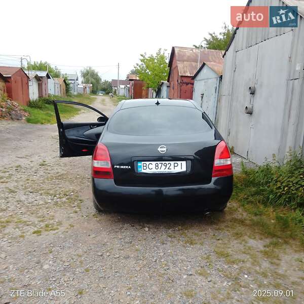 Седан Nissan Primera 2003 в Дрогобичі