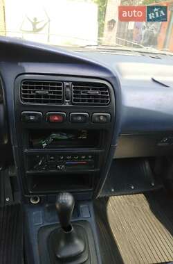Седан Nissan Primera 1991 в 