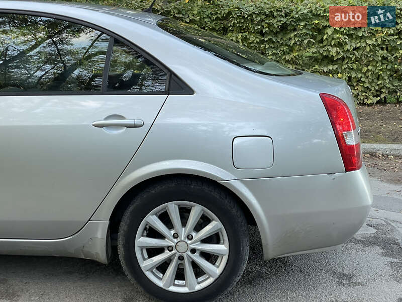Седан Nissan Primera 2006 в Корце