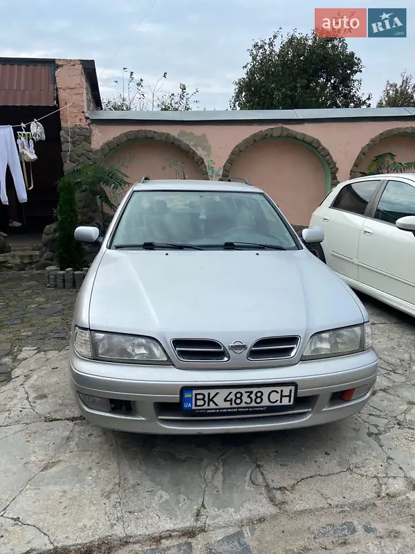 Nissan Primera 1999
