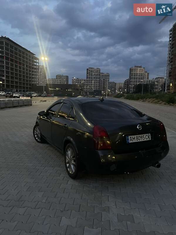 Седан Nissan Primera 2002 в Киеве