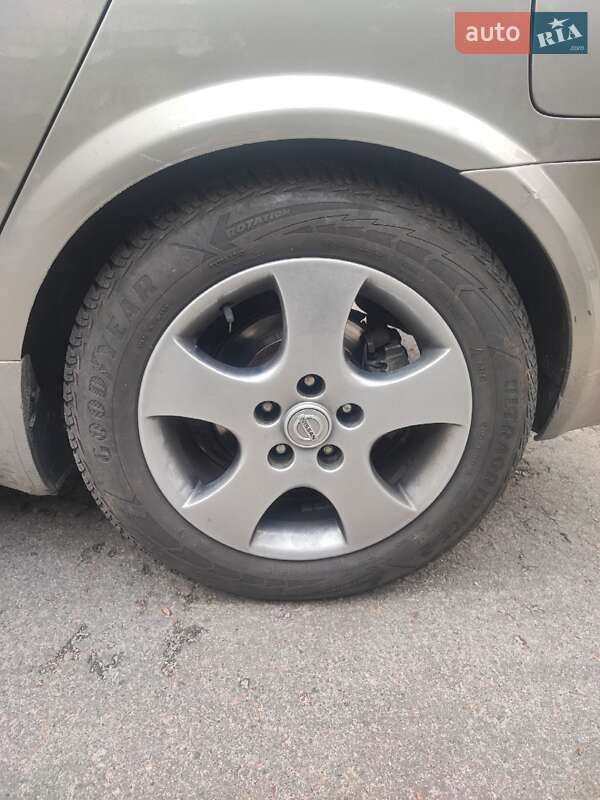 Седан Nissan Primera 2005 в Києві