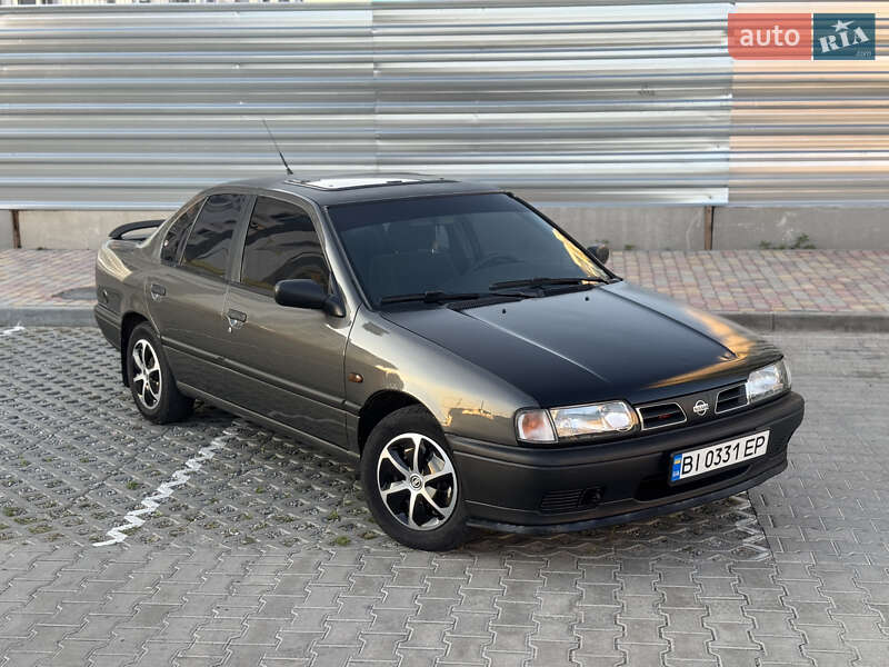 Седан Nissan Primera 1991 в Полтаве