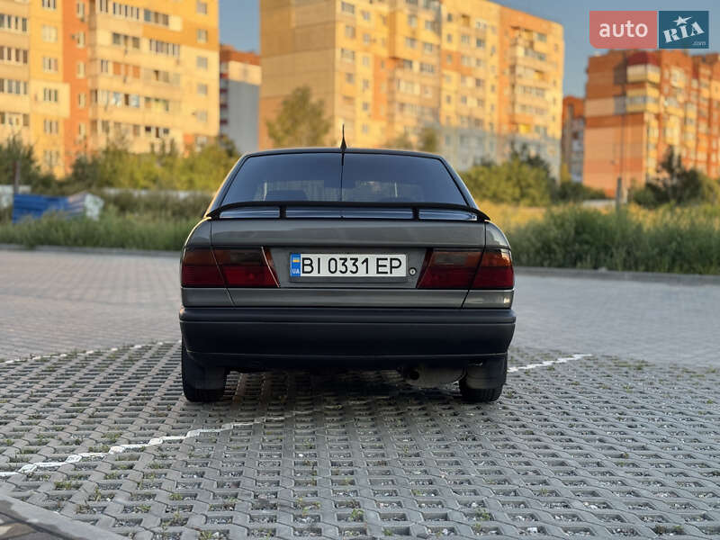 Седан Nissan Primera 1991 в Полтаве