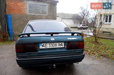 Седан Nissan Primera 1993 в Харкові