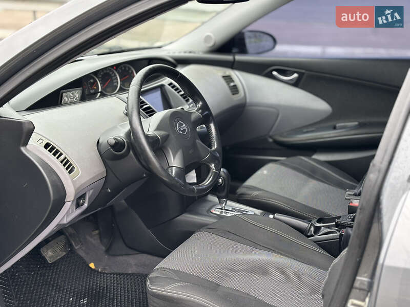 Седан Nissan Primera 2003 в Одессе
