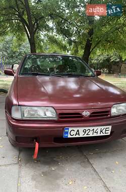 Седан Nissan Primera 1993 в Черкассах