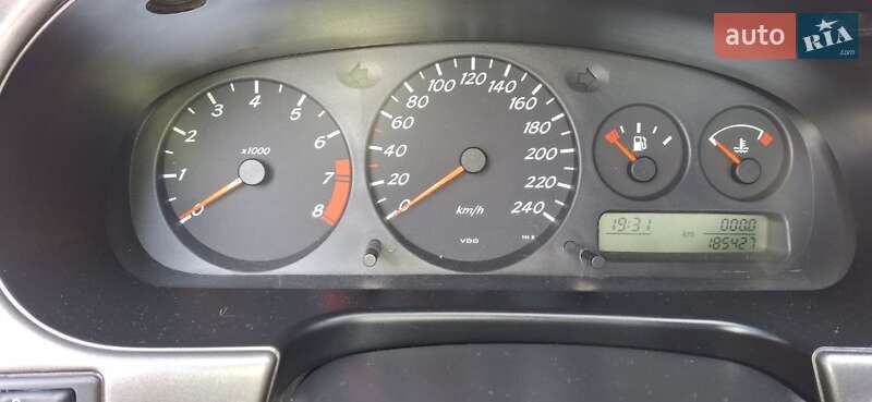 Седан Nissan Primera 2001 в Тростянце фото 13 Седан Nissan Primera 2001 в Тростянце