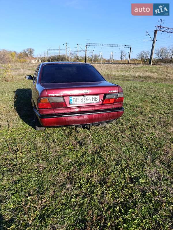 Седан Nissan Primera 1994 в Вознесенске