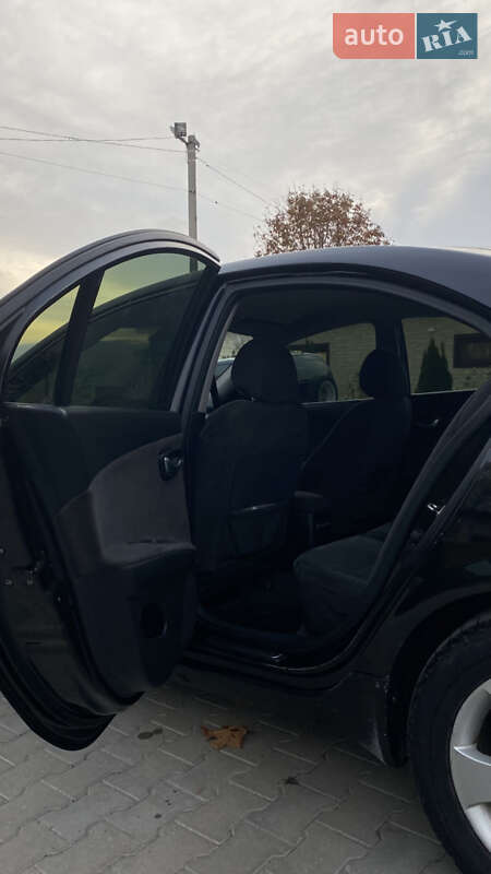 Седан Nissan Primera 2004 в Южном