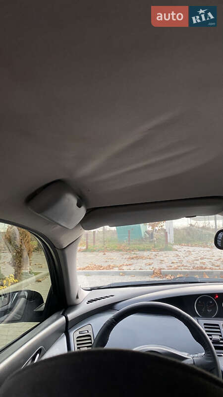 Седан Nissan Primera 2004 в Южном