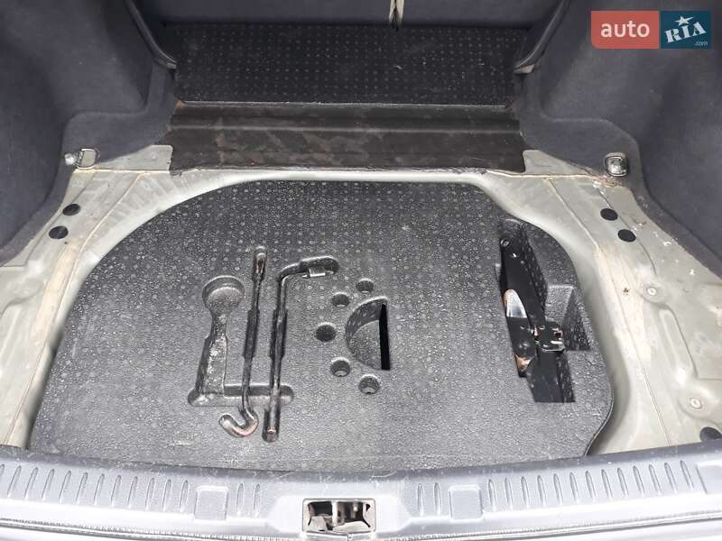 Седан Nissan Primera 2004 в Одесі