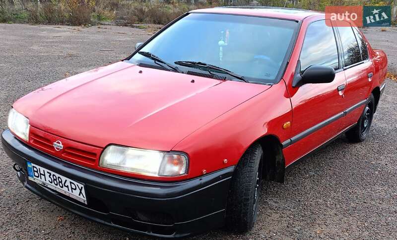 Седан Nissan Primera 1990 в Граденицах фото Седан Nissan Primera 1990 в Граденицах