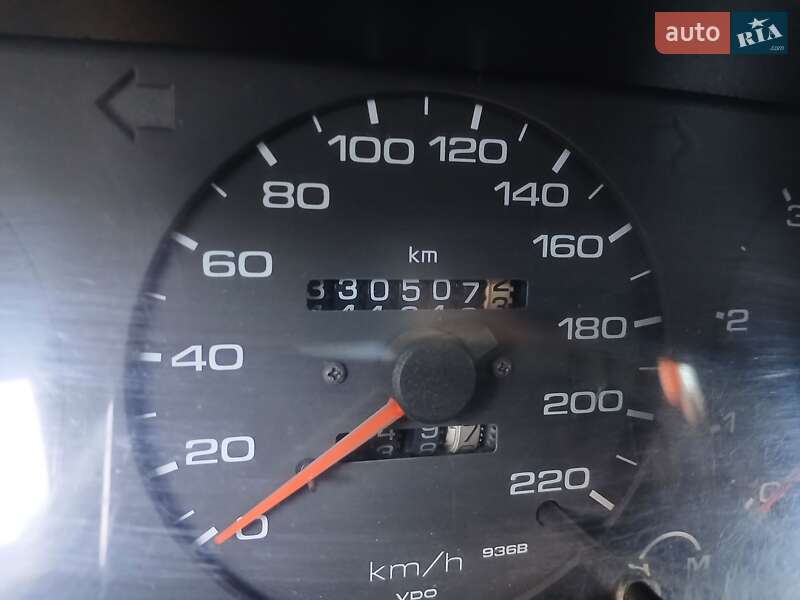 Седан Nissan Primera 1990 в Сарате