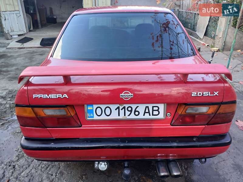 Седан Nissan Primera 1990 в Сарате