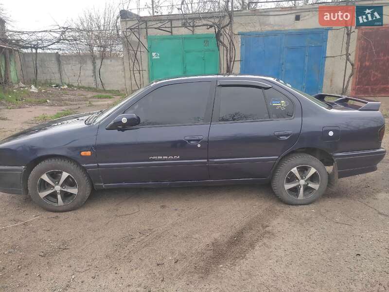 Седан Nissan Primera 1992 в Белгороде-Днестровском фото 4 Седан Nissan Primera 1992 в Белгороде-Днестровском