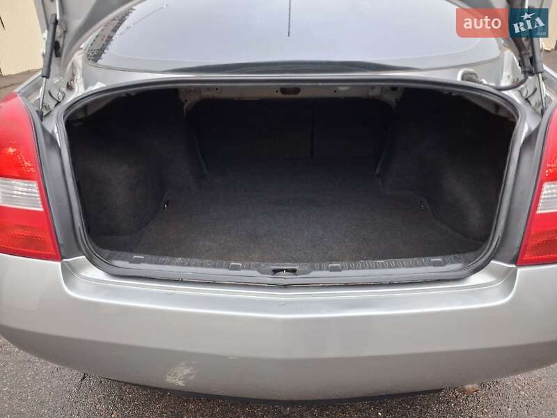 Седан Nissan Primera 2003 в Києві